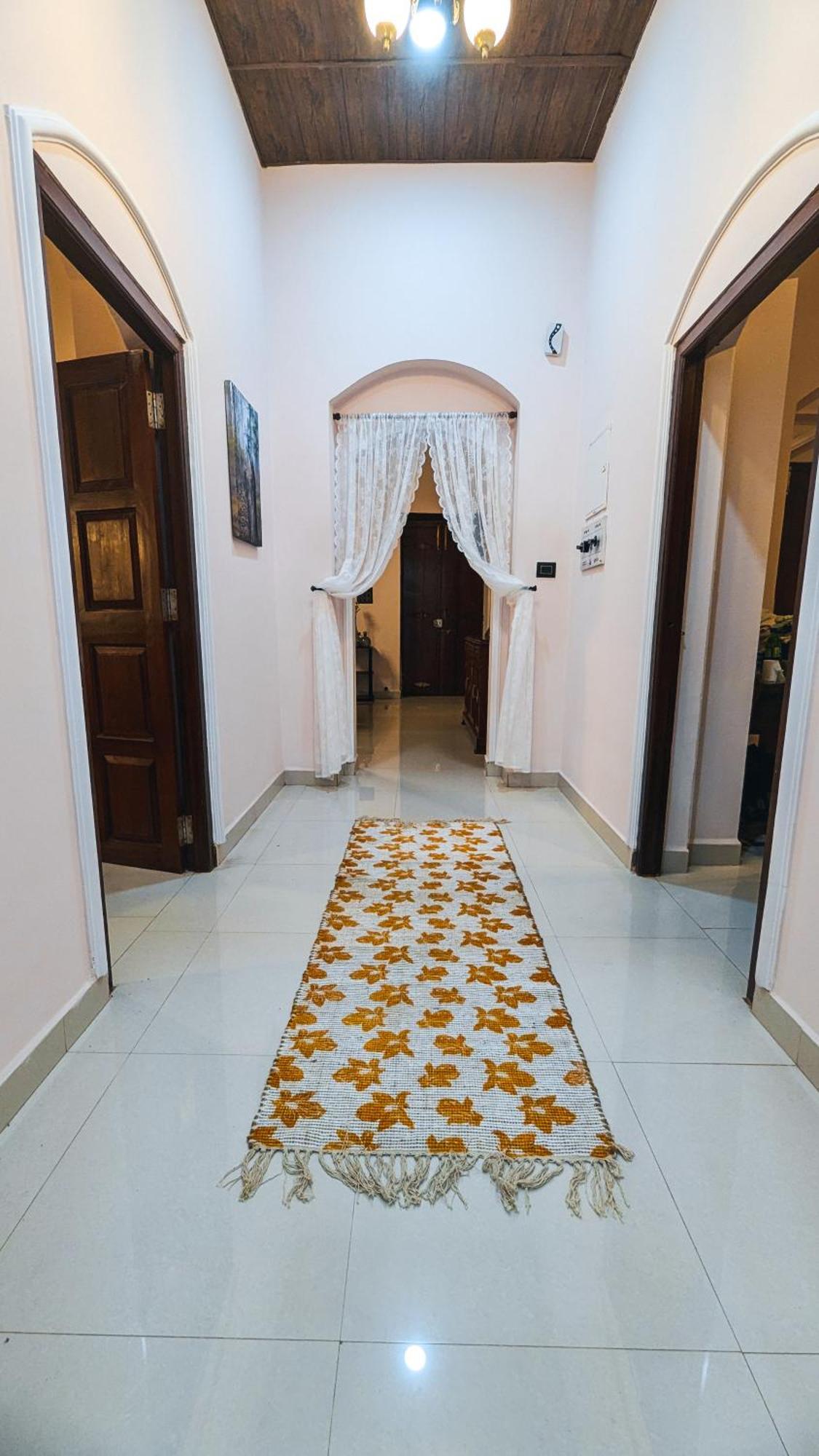 The First House By V3Homestay 4Bhk Private Pool Калангуте Екстериор снимка