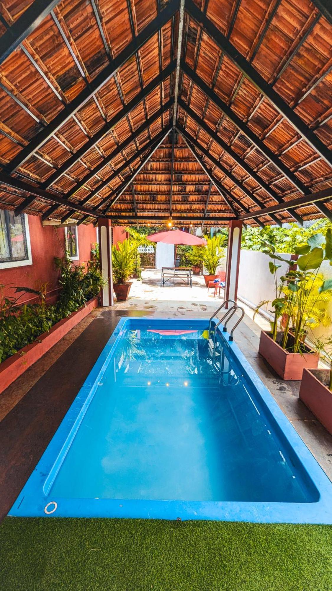 The First House By V3Homestay 4Bhk Private Pool Калангуте Екстериор снимка
